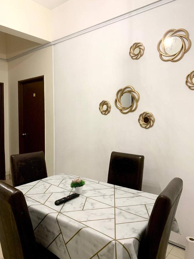 Near Batu Burok, Hospital Hsnz, Ktcc Mall, Drawbridge A Apartment
